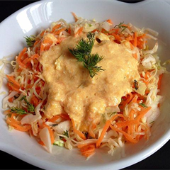 Salad bắp cải cà rốt sốt quýt