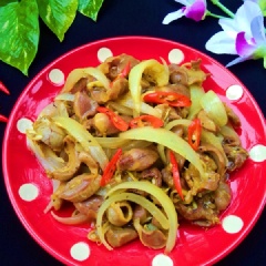 Lòng gà xào sả ớt