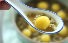 Chè đậu xanh bí ngô