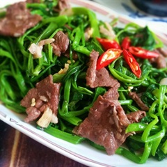 Thịt bò xào rau muống