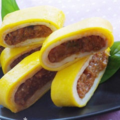 Trứng chiên cuộn kim chi