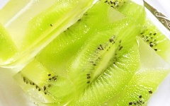 Rau câu kiwi trong suốt