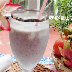 Sinh tố sữa thanh long