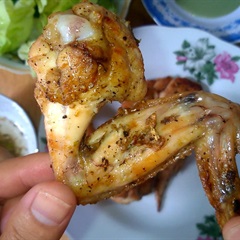 Cánh gà nướng tiêu đen
