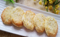 Bánh khoai mì trộn đậu xanh nướng