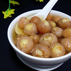 Chè hạt sen long nhãn bổ dưỡng và ngon mê ly