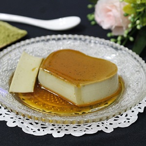 Flan trà xanh thơm mát