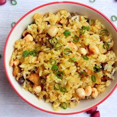 Cơm chiên cá đậu phộng