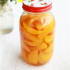 Đào ngâm đường phèn đơn giản