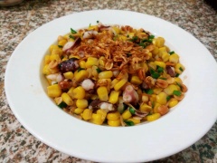 Bắp xào bạch tuộc