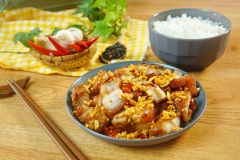 Ba rọi cháy tỏi