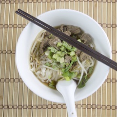 Phở bò đơn giản tại nhà