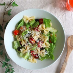 Pasta trộn rau quả