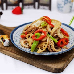 Bạch tuộc xào củ sen