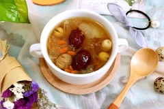 Chè nấm tuyết táo tàu