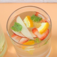 Detox cam vàng dâu táo