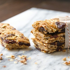 Bánh yến mạch hạnh nhân quả khô