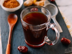 Trà gừng táo tàu