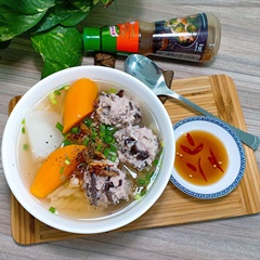 Nui mọc thịt viên