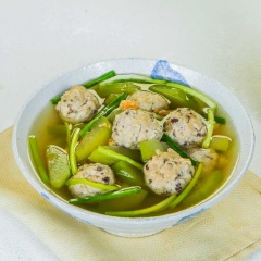 Canh bí đao nấu mọc