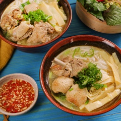 Bún Vịt Xáo Măng