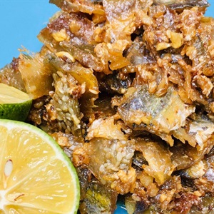 Khô Cá Chỉ Vàng Rim Mặn Ngọt