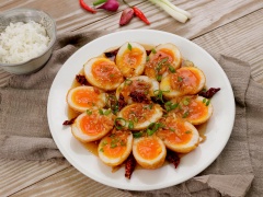 Trứng Lòng Đào Chiên Sốt Me